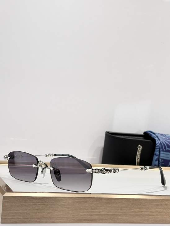 Picture of Chrome Hearts Sunglasses _SKUfw77670359fw